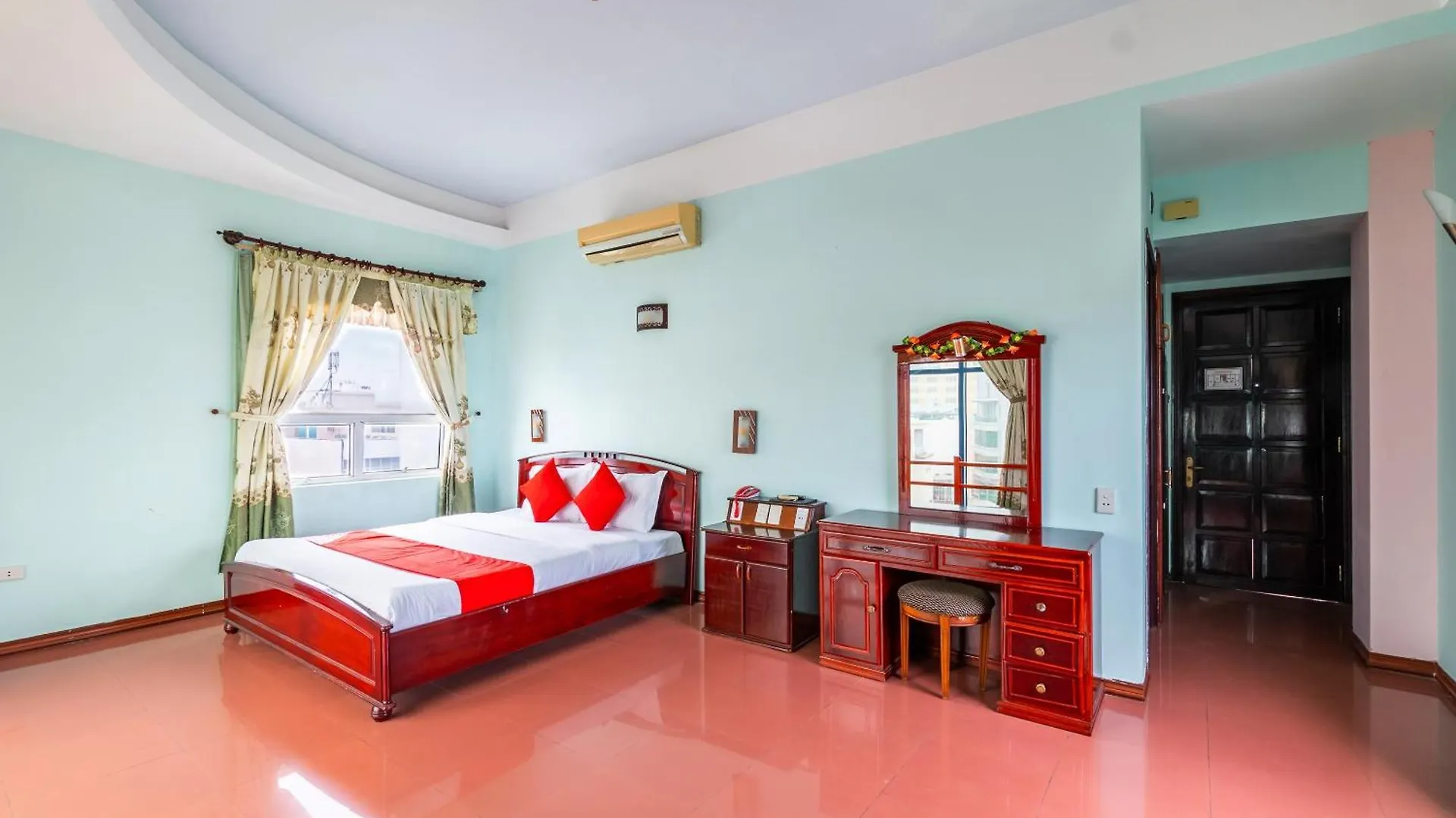Hotel Super Oyo 266 Golden Gate Da Nang