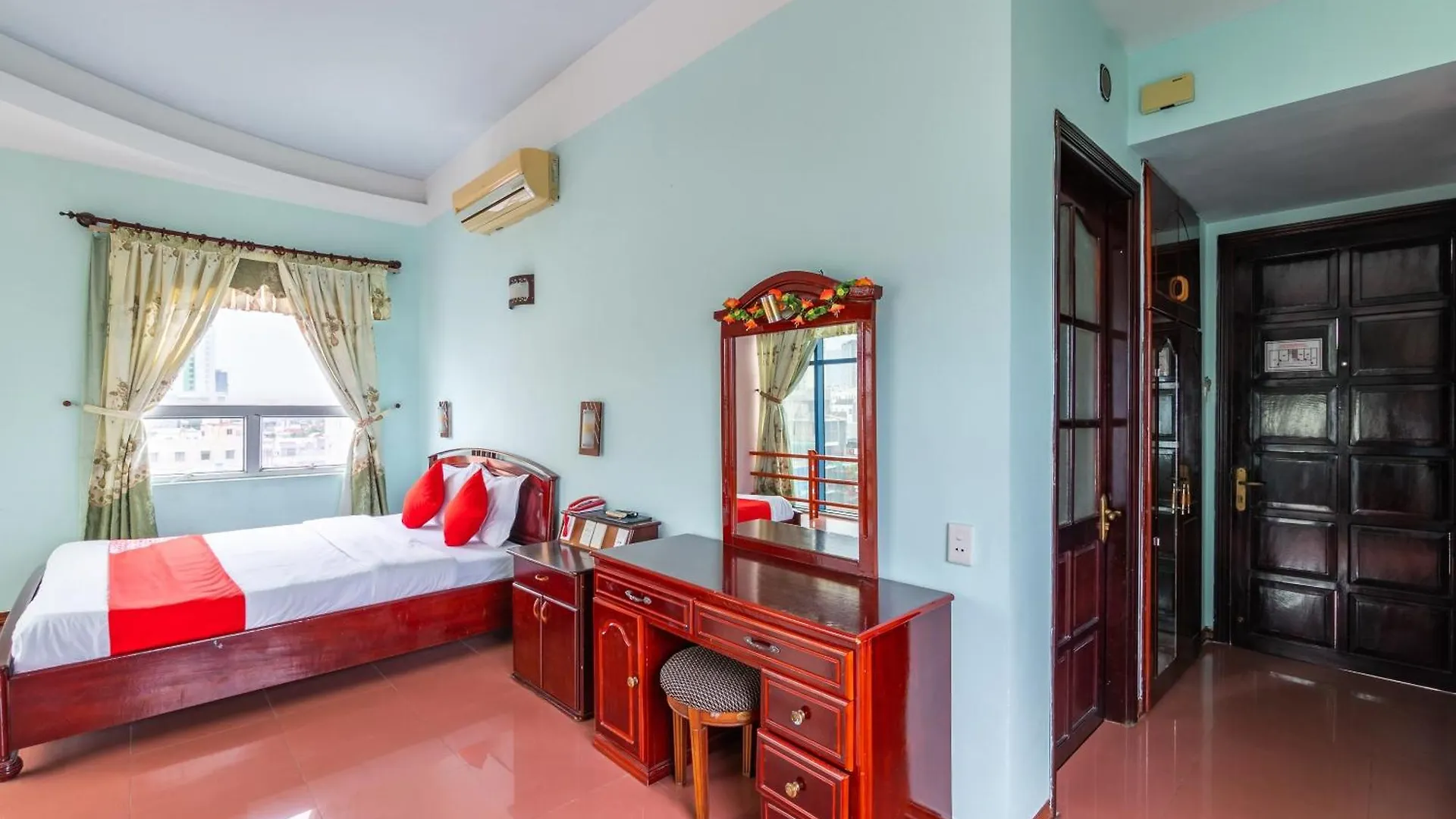 Hotel Super Oyo 266 Golden Gate Da Nang